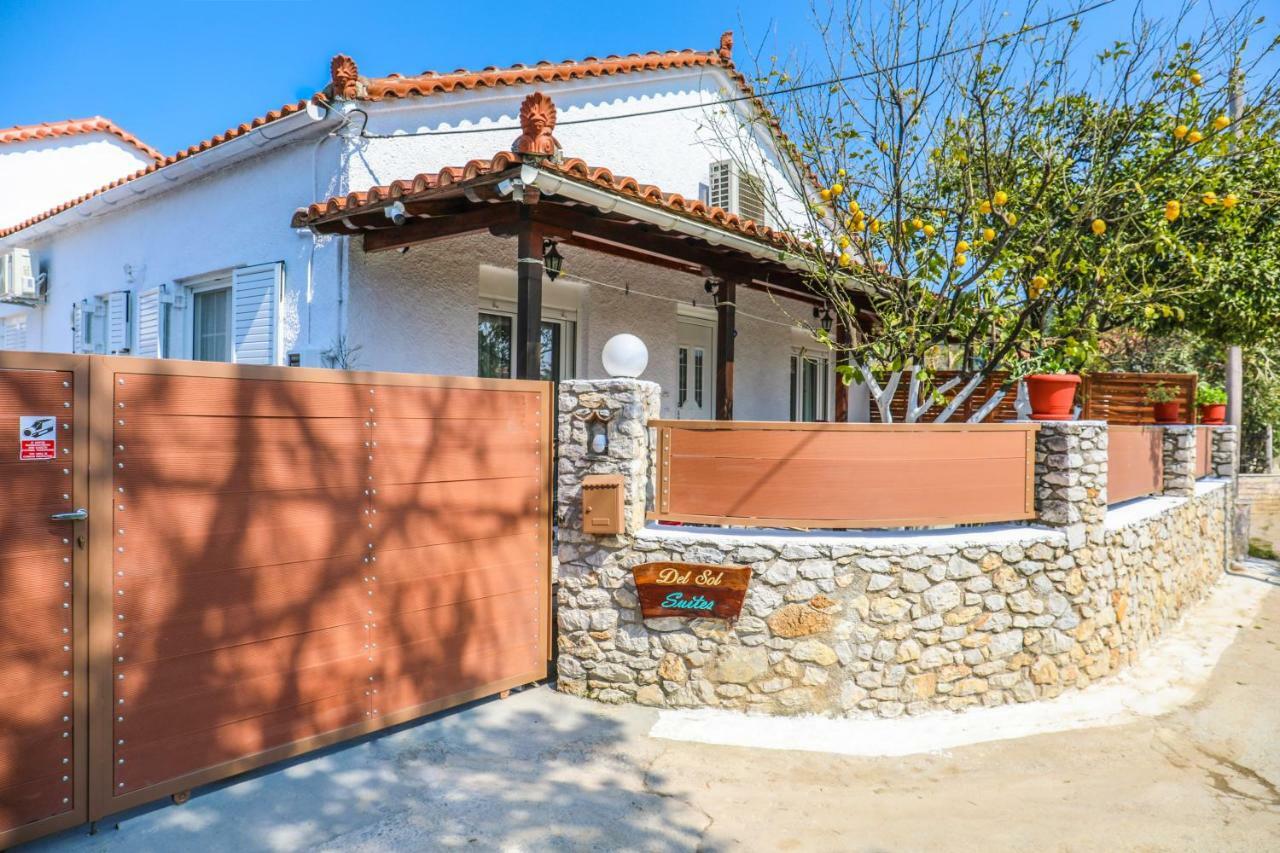 Del Sol Suites Skiathos-stad Buitenkant foto